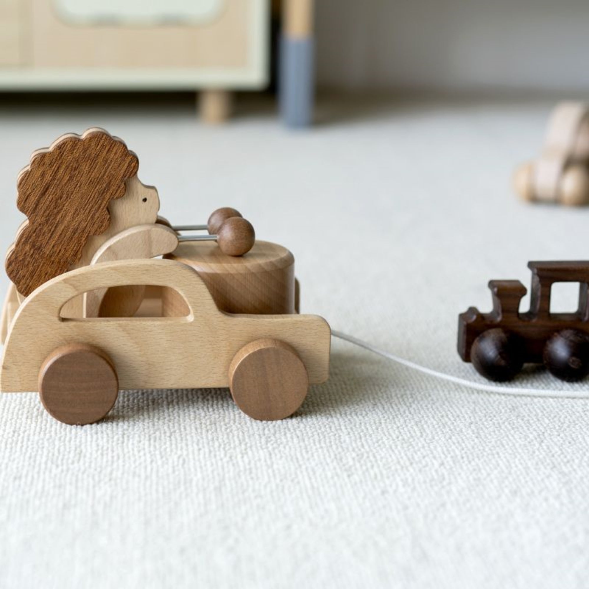 Igelanhänger aus Holz