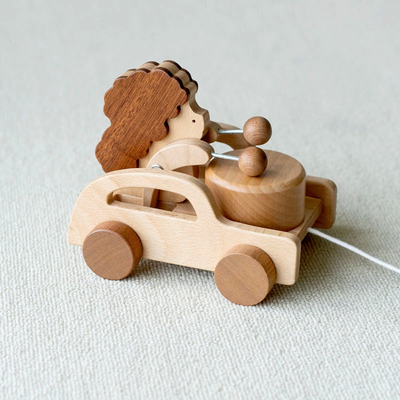 Igelanhänger aus Holz