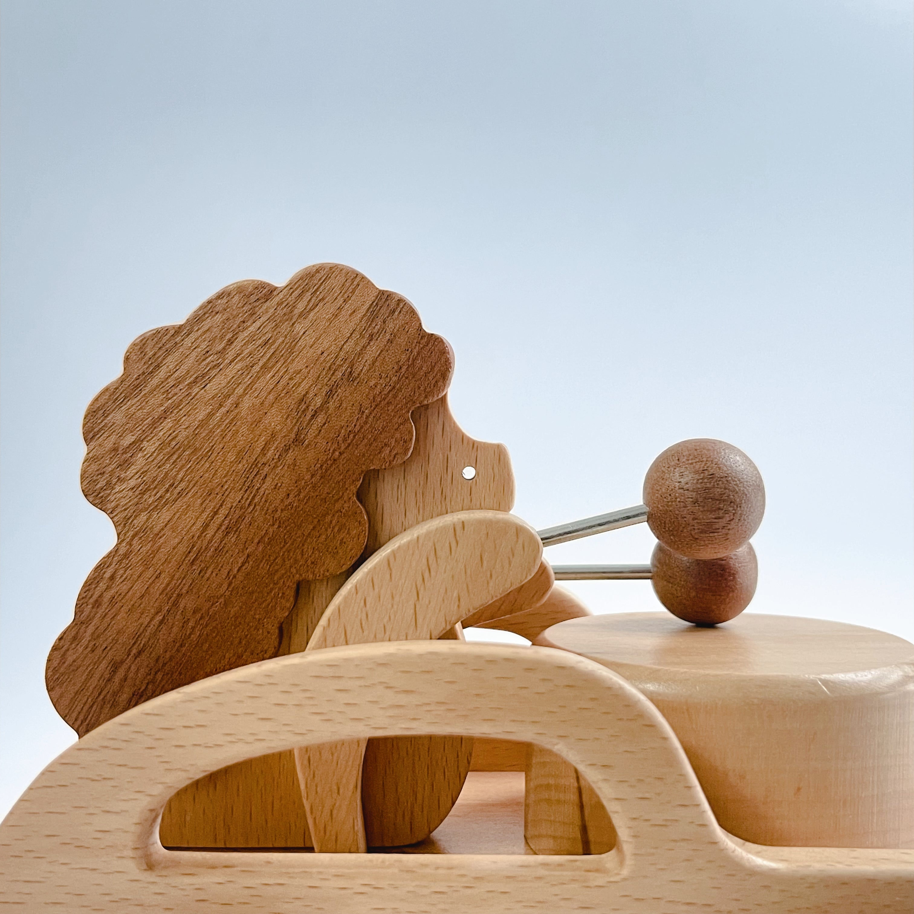 Igelanhänger aus Holz